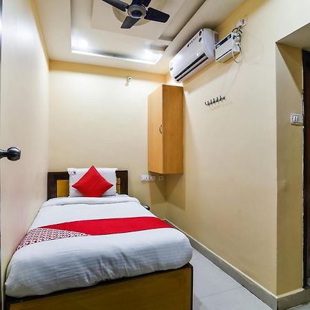 Ramesh Residency Hotel Anantapur Buitenkant foto