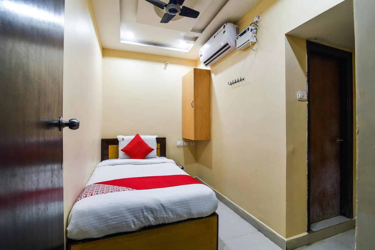 Ramesh Residency Hotel Anantapur Buitenkant foto